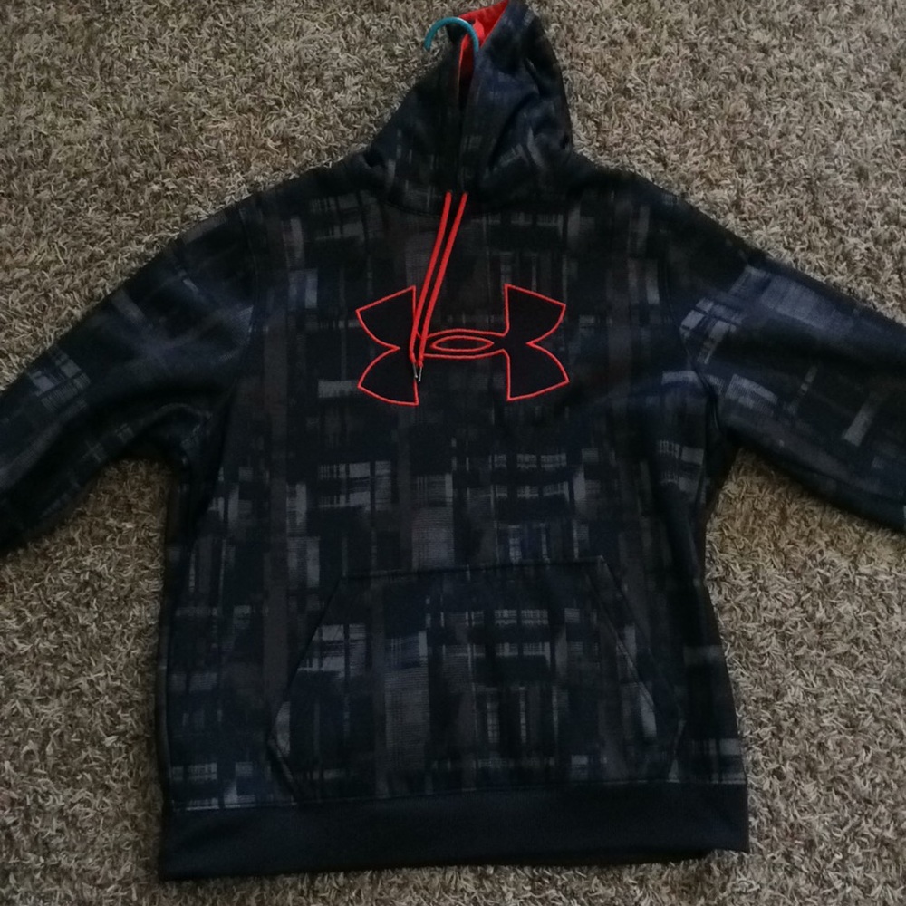 Under Armour Sweatshirt